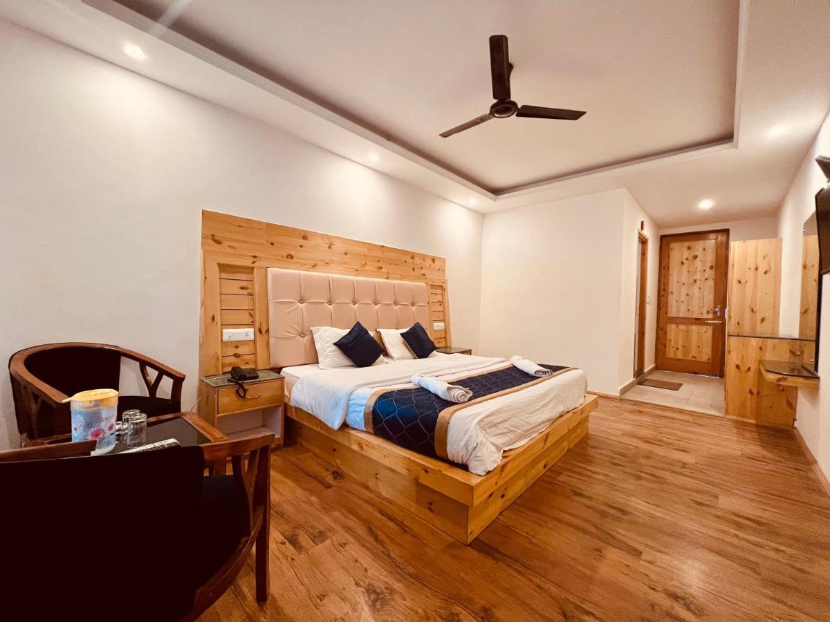 The Royal Majestic Mountain View Hotell Manāli Eksteriør bilde