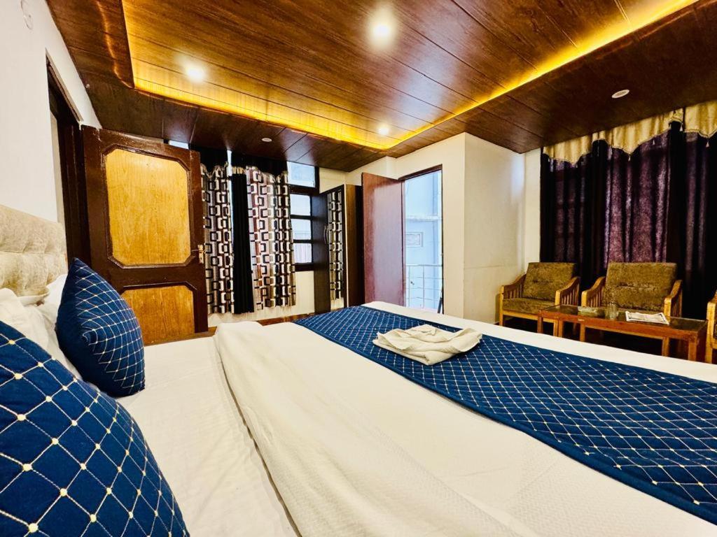 The Royal Majestic Mountain View Hotell Manāli Eksteriør bilde